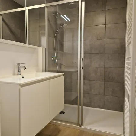 Allure Modern & Zonnig Met Balkon *