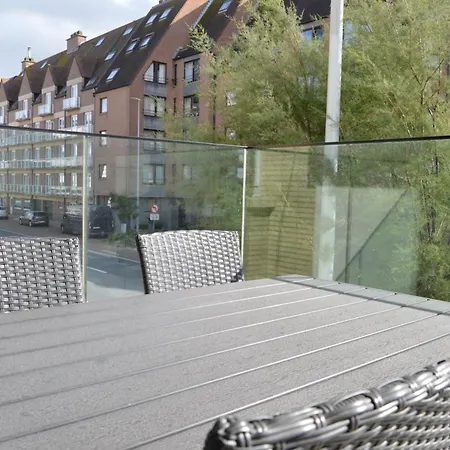 Apartment Allure Modern & Zonnig Met Balkon *