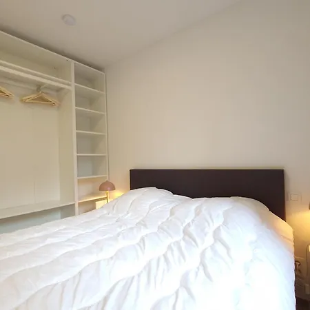 Allure Modern & Zonnig Met Balkon Apartman *